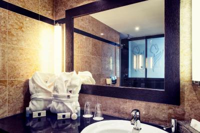 امبیانس ریولی