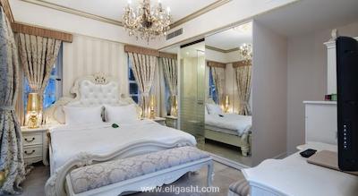 الگانس ایست هتل