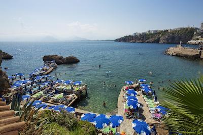 الگانس ایست هتل