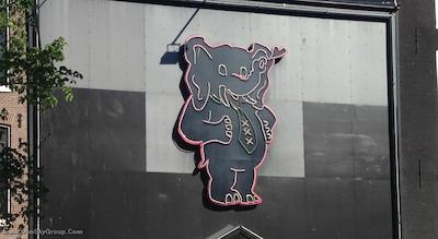 بست وسترن دام اسکوئر این