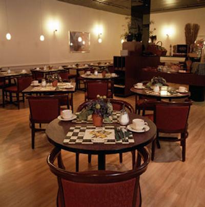 بست وسترن دام اسکوئر این