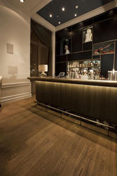 اینترکنتیننتال امستل