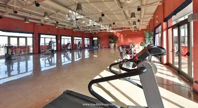 اتاهتل کنتسا جولاندا