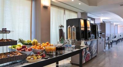 اتاهتل کنتسا جولاندا