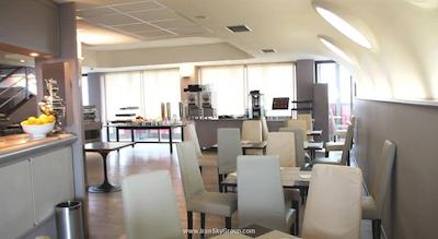 اتاهتل کنتسا جولاندا