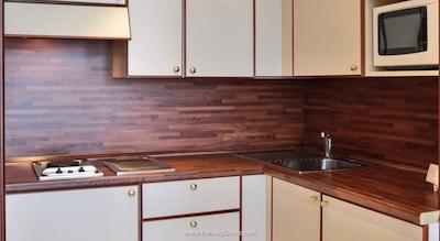 اتاهتل کنتسا جولاندا