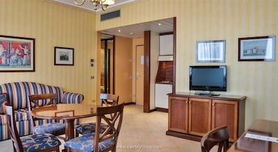 اتاهتل کنتسا جولاندا