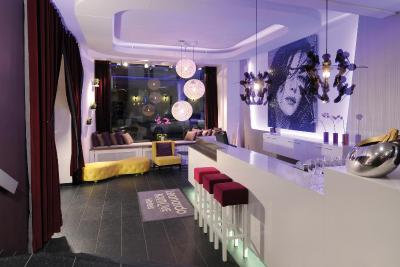 لئوناردو بوتیک