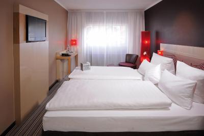 لئوناردو بوتیک