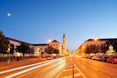 لئوناردو بوتیک