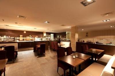 ایکس او هتل بلو اسکوئر