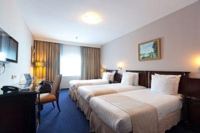 ایکس او هتل بلو اسکوئر