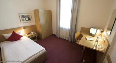 داموس هتل برلین کودام