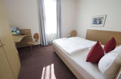 داموس هتل برلین کودام