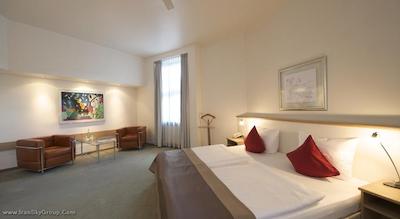 داموس هتل برلین کودام