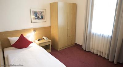 داموس هتل برلین کودام