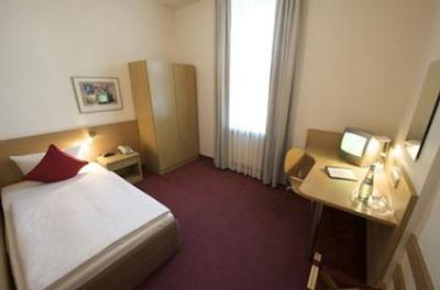 داموس هتل برلین کودام