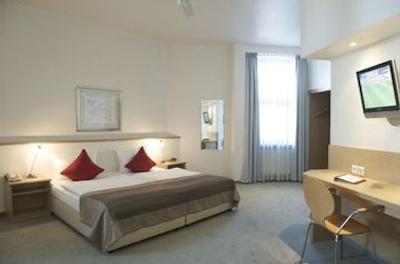 داموس هتل برلین کودام