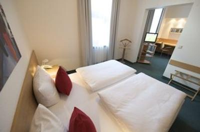 داموس هتل برلین کودام