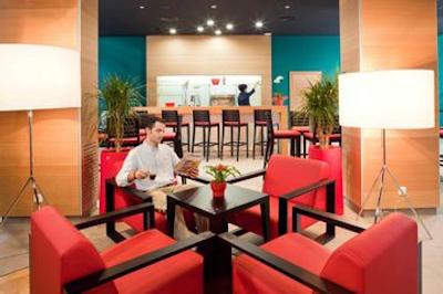 آیبیس بارسلونا پلازا گلرویز 22