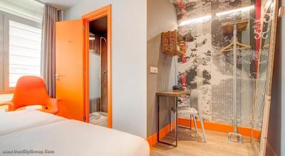 ژنراتور هاستل بارسلونا