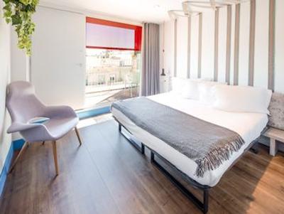 ژنراتور هاستل بارسلونا