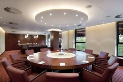 کراون پلازا براتیسلاوا