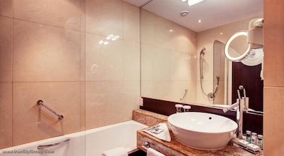 کراون پلازا براتیسلاوا