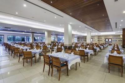 سانیس الیتا بیچ ریزورت هتل اند اسپا