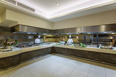 سانیس الیتا بیچ ریزورت هتل اند اسپا