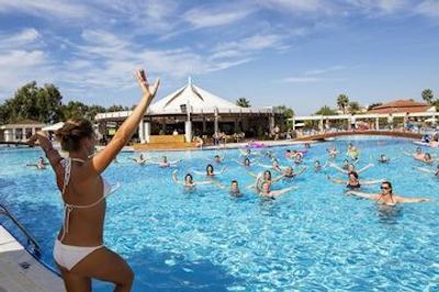 سانیس الیتا بیچ ریزورت هتل اند اسپا