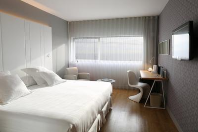 بارسلو آتن مار