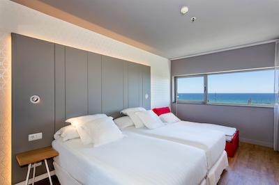 بارسلو آتن مار