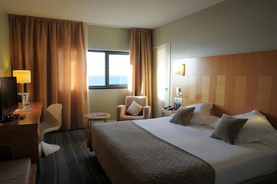 بارسلو آتن مار