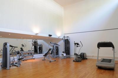 بارسلو آتن مار