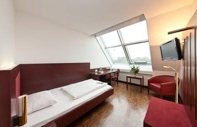 نووم هتل ایمپریال فرانکفورت