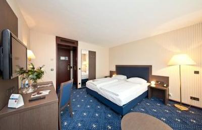 نووم هتل ایمپریال فرانکفورت