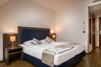 نووم هتل ایمپریال فرانکفورت