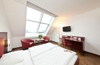 نووم هتل ایمپریال فرانکفورت