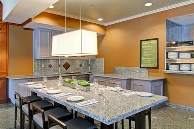 هیلتون گاردن این اوتاوا‌ ایرپورت