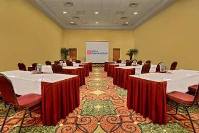 هیلتون گاردن این اوتاوا‌ ایرپورت