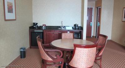 هیلتون گاردن این اوتاوا‌ ایرپورت