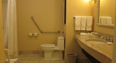 هیلتون گاردن این اوتاوا‌ ایرپورت