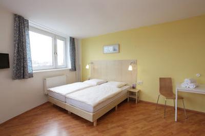 ای اند او هامبورگ هاوپتبانهف