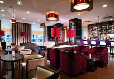 کورت یارد بای ماریوت سنت پیترزبورگ پوشکین