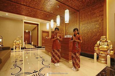 کراون پلازا بورسا