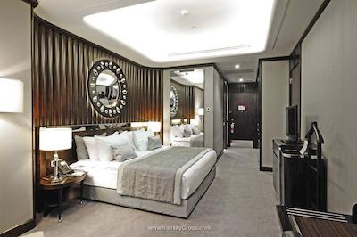 کراون پلازا بورسا