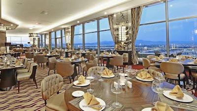 کراون پلازا بورسا