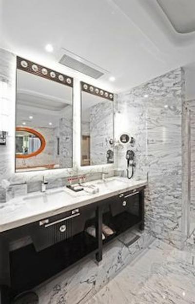 کراون پلازا بورسا