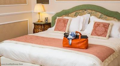 برنینی پالاس